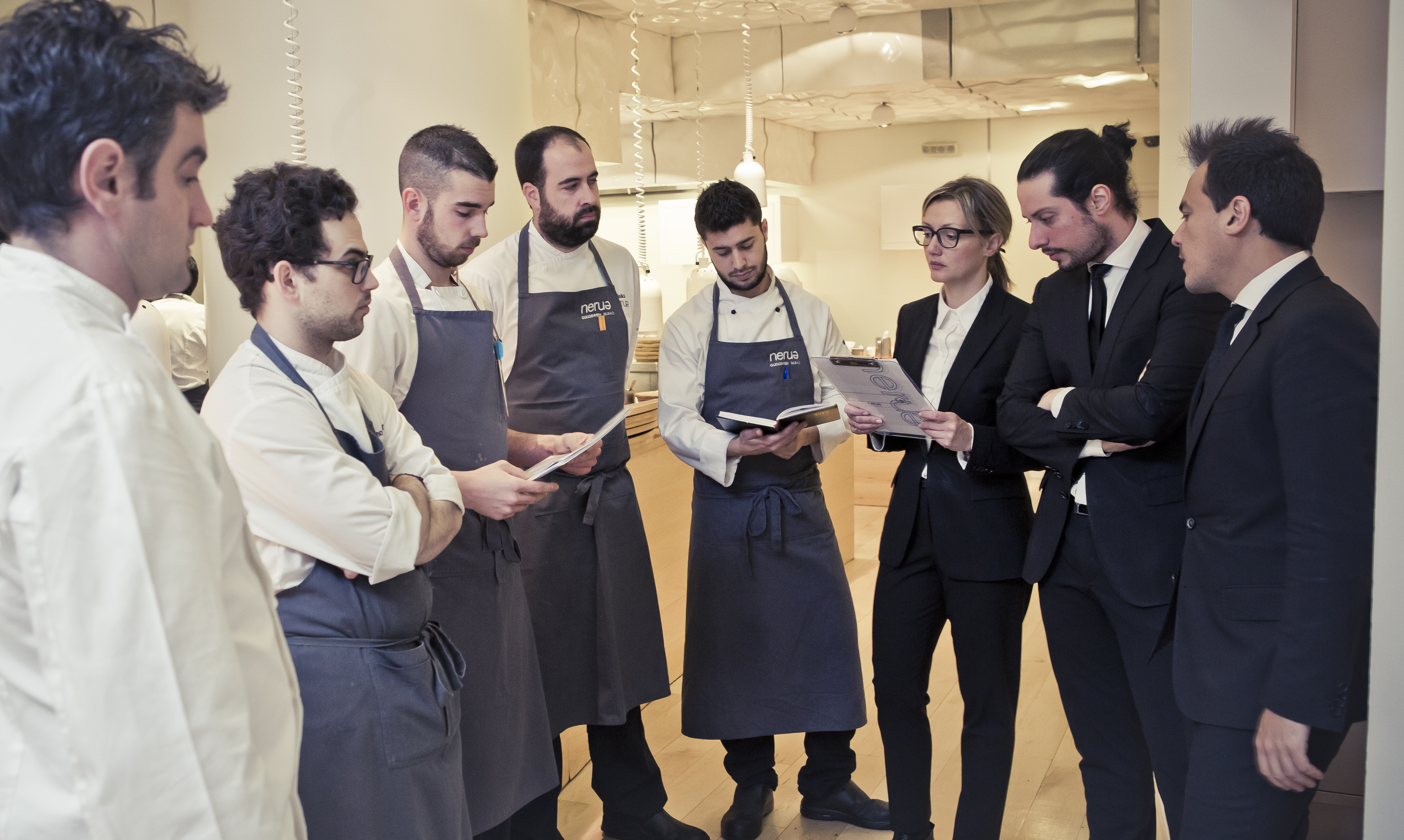 Los equipos de sala y cocina de Nerua