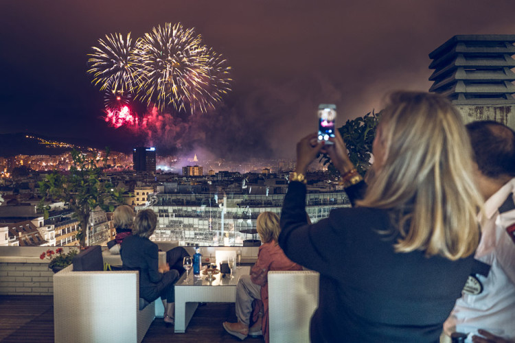 Terraza Fuegos Artificiales